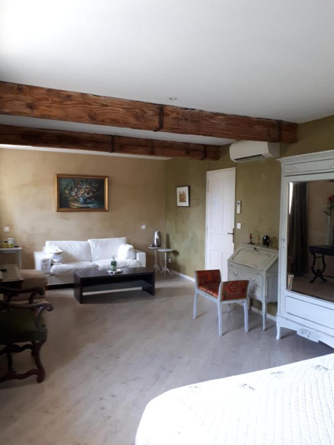 퐁비에이유 Mas Saint-Joseph B&B 외부 사진